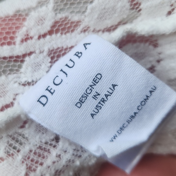DECJUBA white lace top - Picture 13 of 14